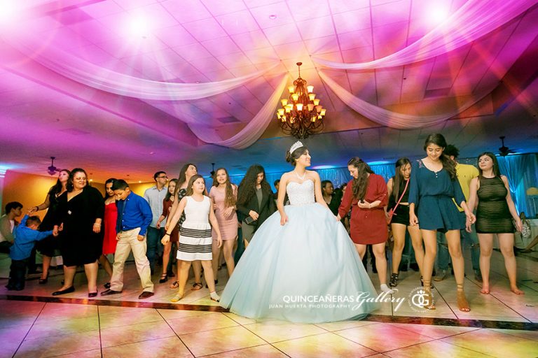 Elegant Hall Quinceaneras Gallery | Juan Huerta Photography